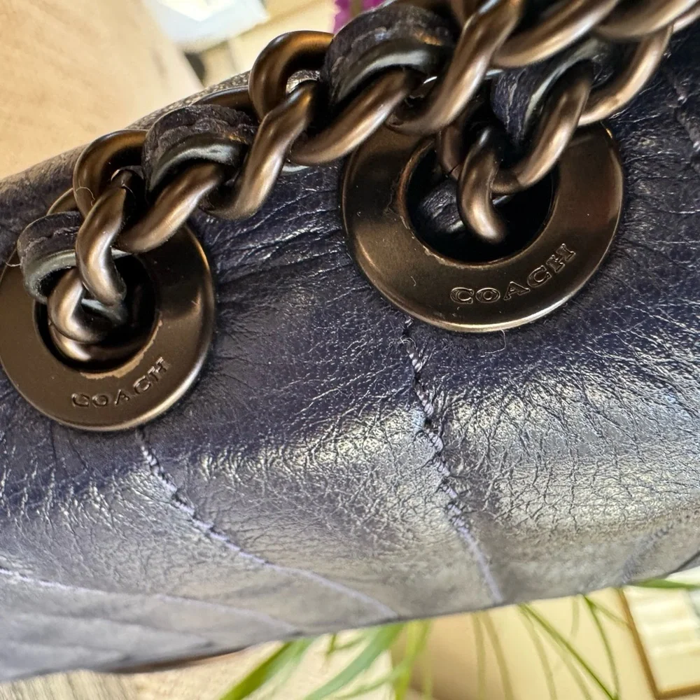 Coach Quilted Leather Shoulder Bag in Navy Blue with Gunmetal Chain - Picture 7 of 16